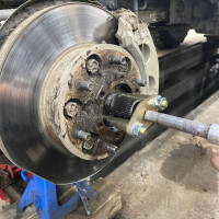 Ключ передней ступицы Nissan Patrol/Safari Y60/Y61