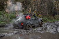 Панель на заднее левое стекло Lada Niva